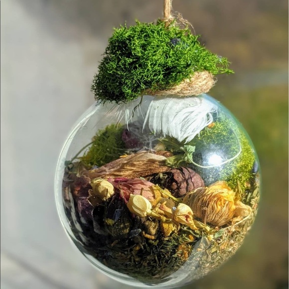 Hand Crafted Tops - Custom Ball